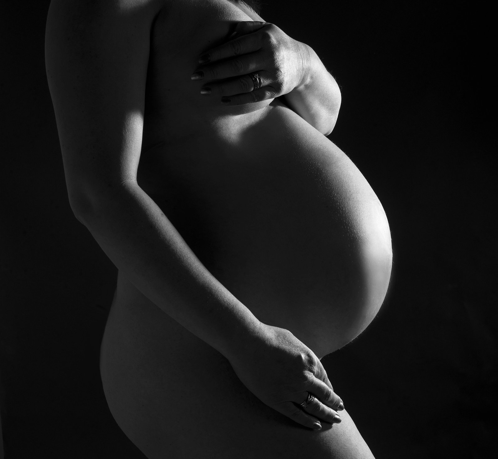 pregnant-g45b70e941_1920